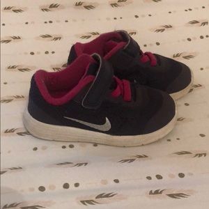 Nike shoes size 5c